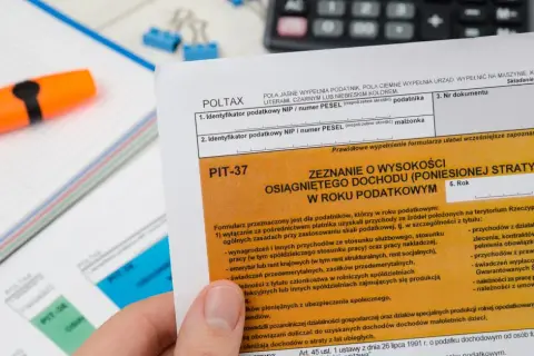 PIT-11 od pracodawcy: Do kiedy? Co zrobić, gdy go nie masz?