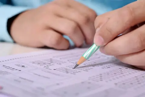 Egzaminy zawodowe 2024 CKE: daty, wyniki, jak zdać?