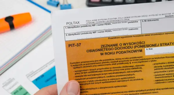 PIT-11 od pracodawcy: Do kiedy? Co zrobić, gdy go nie masz?