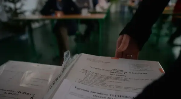 Zdać egzamin zawodowy? Sprawdź progi: 50% pisemny, 75% praktyczny